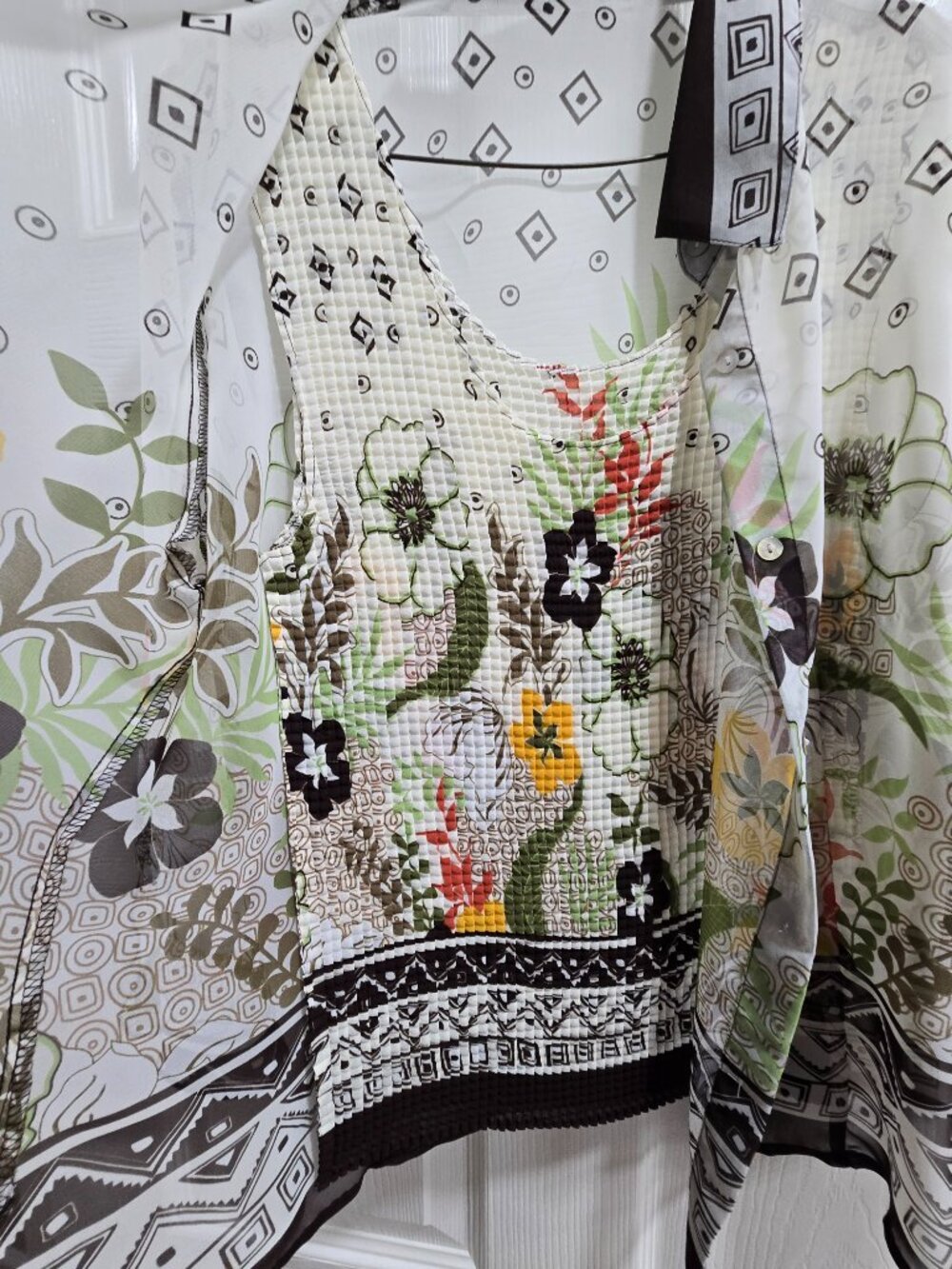 Nicola 2pc Button Up Top Crinkle Tank Med Floral Sheer BoHo Cottage Core Artsy - Picture 5 of 5